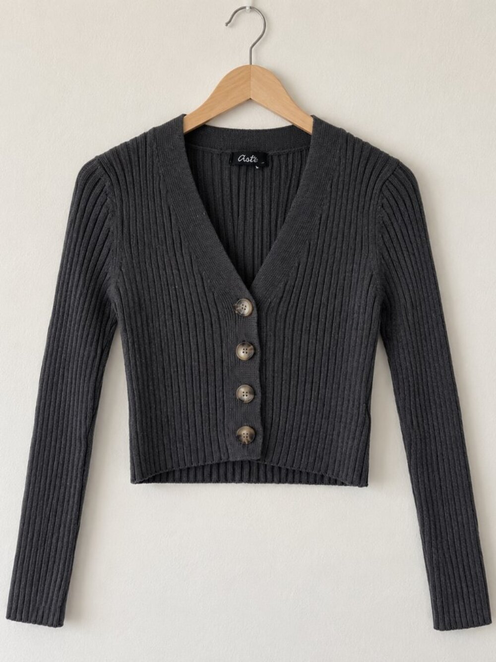 Gray Ribbed Cropped Cardigan – Long Sleeve Button Front Knit Sweater - Medium